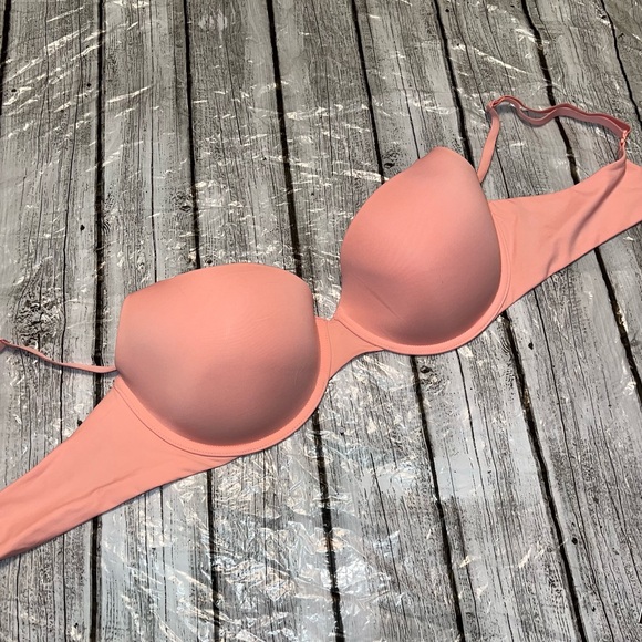 Victoria’s Secret Demi Bra - Picture 8 of 8